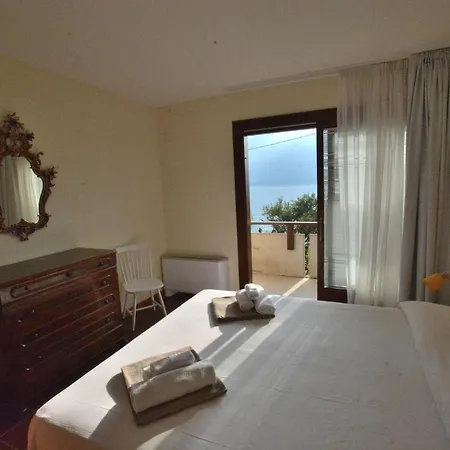 Apartment San Remo With Pool Torri Del Benaco