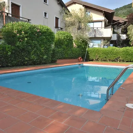 San Remo With Pool Torri Del Benaco